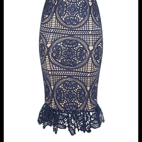 Pretty Little Thing Navy Lace Frill Hem Midi Dress - Picture 4 of 11